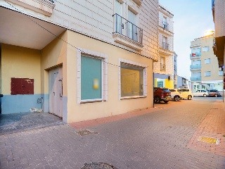 Local en venta en Cobatillas de 160  m²
