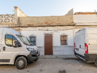 Casa adosada en C/ Albacete 28