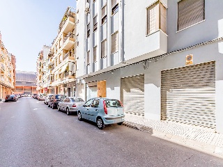 Local en C/ Cullera 2