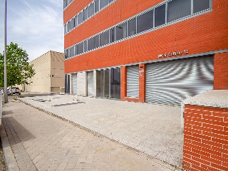 Conjunto de oficinas, locales y garajes en C/ Mario Rosso de Luna  3