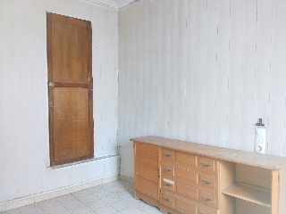Locales en C/ Virgen de Sales 3
