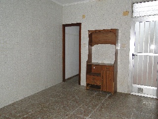Locales en C/ Virgen de Sales 4