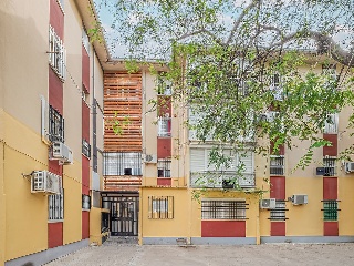 Piso en venta en Sevilla de 84  m²