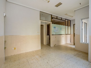 Local comercial en Av Rufo G. Rendueles - Gijón - 2