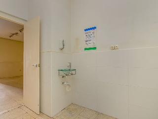 Local comercial en Av Rufo G. Rendueles - Gijón - 13