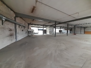 Local comercial en C/ Industria - Ripollet - Barcelona 4