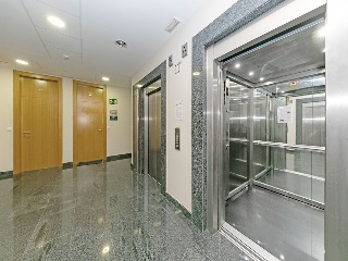 Oficina en C/ Arquitectura - Sevilla - 16