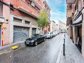 Local en venta en Cornellà De Llobregat de 121  m²