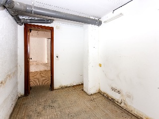 Local en C/ Francesc Layret - Cornellá de Llobregat - 22