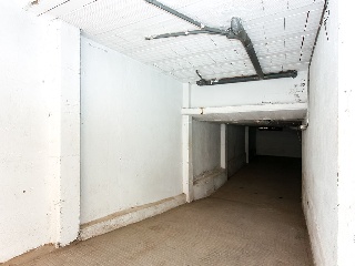 Local en C/ Francesc Layret - Cornellá de Llobregat - 27
