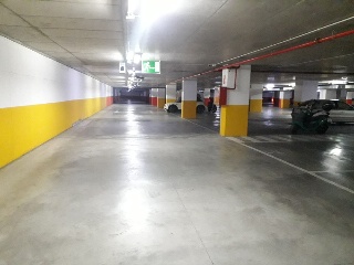 Oficinas y plazas de garaje situadas en Sevilla 9