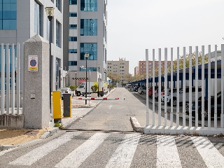 62638-0001 28