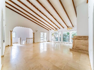 Chalet aislado en Urb la Montua 3
