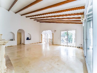 Chalet aislado en Urb la Montua 4