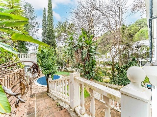 Chalet aislado en Urb la Montua 34