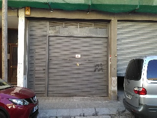 Local en C/ Bernat Metge 3