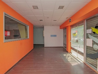 Local en C/ Aprestadora - Hospitalet de Llobregat - 2