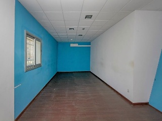 Local en C/ Aprestadora - Hospitalet de Llobregat - 5