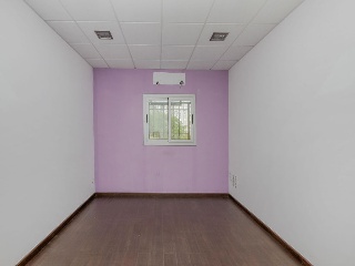 Local en C/ Aprestadora - Hospitalet de Llobregat - 8