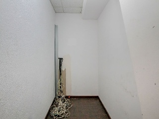 Local en C/ Aprestadora - Hospitalet de Llobregat - 11