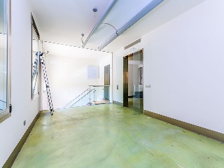 Local-vivienda en Av Mar 17