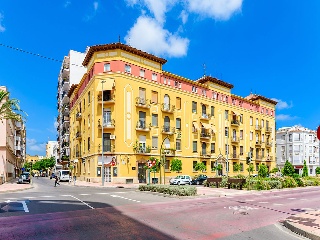 Local-vivienda en Av Mar 30