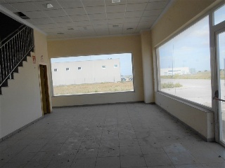 Nave industrial en P. I. Camporroso 6