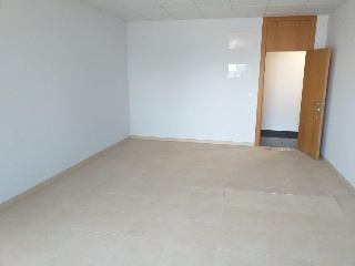 Oficinas y plazas de garaje situadas en Sevilla 10