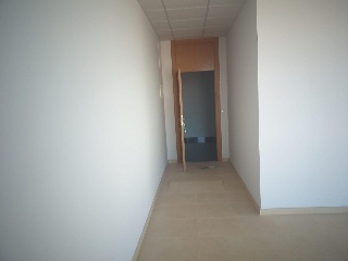 Oficinas y plazas de garaje situadas en Sevilla 12