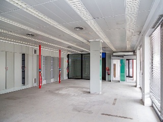 Local comercial en Av Gómez de Avellaneda - Zaragoza - 2