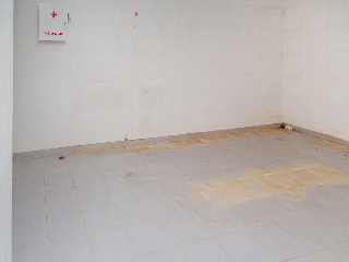 Local comercial en Av Gómez de Avellaneda - Zaragoza - 12