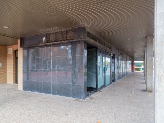 Local comercial en Av Gómez de Avellaneda - Zaragoza - 20