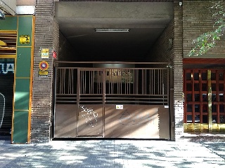 Plaza de garaje para moto en Zaragoza 2