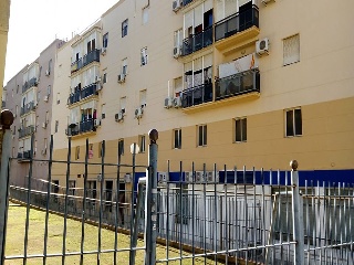 Local en venta en Alcalá De Guadaira de 87  m²