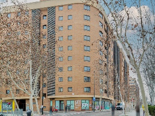 Local en venta en Zaragoza de 104  m²