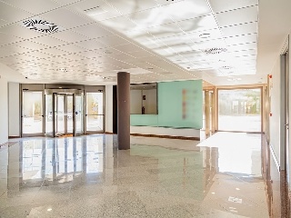 Promoción de oficinas y garajes en C/ Osca, Zaragoza  4