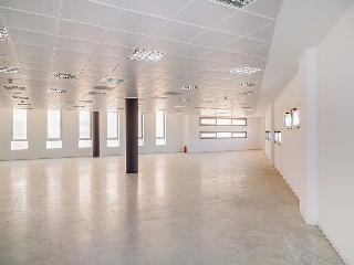 Promoción de oficinas y garajes en C/ Osca, Zaragoza  5