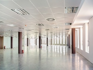 Promoción de oficinas y garajes en C/ Osca, Zaragoza  11