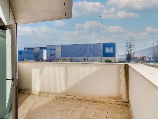 Promoción de oficinas y garajes en C/ Osca, Zaragoza  19