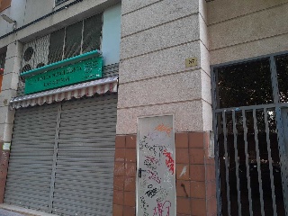 Local comercial en C/ Calaf - Terrassa - 13