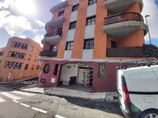 Garaje en venta en San Cristóbal De La Laguna de 14  m²