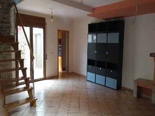 Vivienda en C/ Castillejos - Cabanes - Girona  2