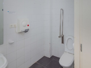 Local comercial en C/ Francisco Vila 20