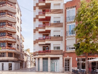 Local comercial en C/ Francisco Vila 22