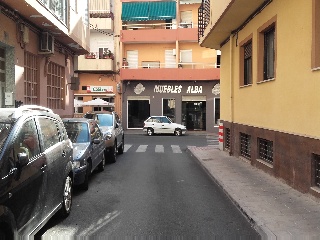 Locales en C/ Lolita Miralles Esteve 2