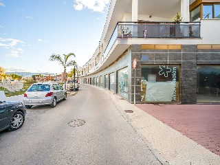 Locales en Av Corts Valencianes 2