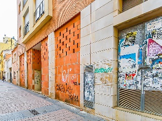 Local en venta en El Vendrell de 158  m²