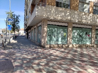 Local en Pz Puerta de los Alarcos           2