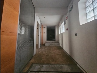 Local en Av Doctor Esquerdo - Madrid  -        5