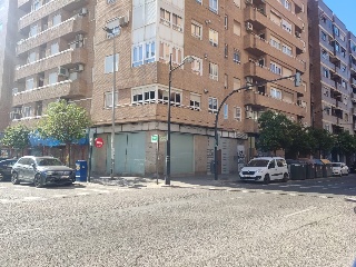 Local en Av Poeta Emilio Baró, Valencia         24